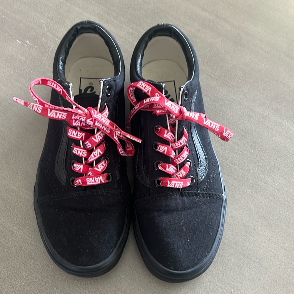 Black Classic Vans - Sz W 6.5 M 5.0